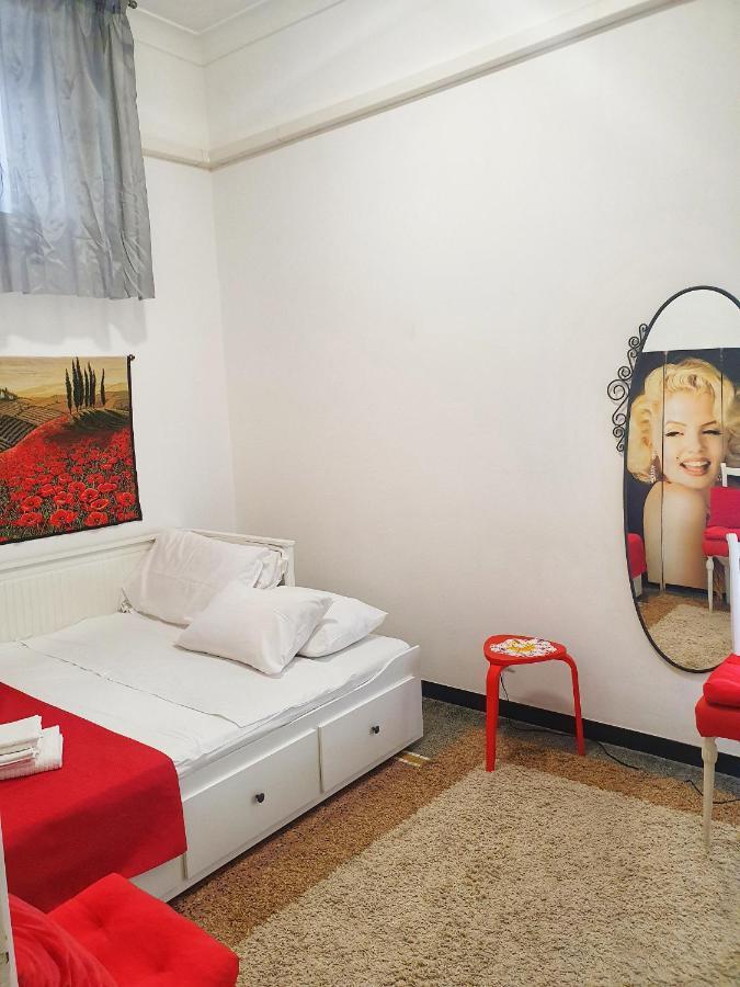 Fantastic House Near The Station Free Parking Apartment Genoa Exterior photo